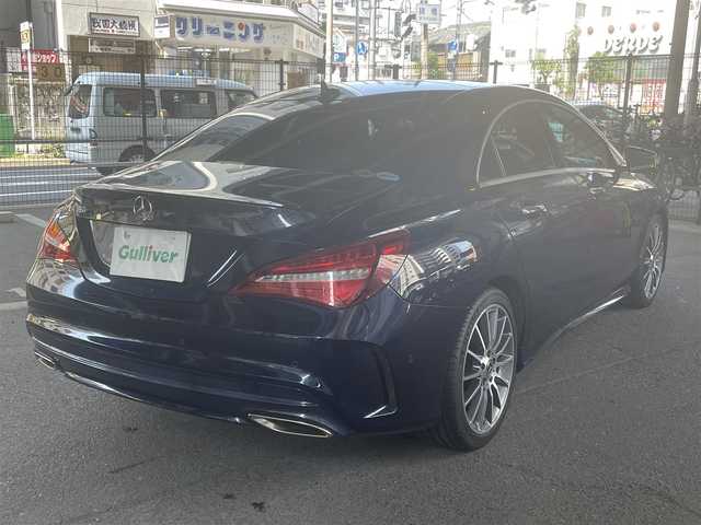 メルセデス・ベンツ ＣＬＡ１８０ AMG スタイル 大阪府 2017(平29)年 5.1万km カバンサイトブルー レーダーセーフティパッケージ/・ブラインドスポットアシスト/・ディスタンスパイロットディストロニック/・レーンキーピングアシスト/レーダークルーズコントロール/純正ナビ/・Bluetooth/・フルセグTV/・バックカメラ/ベンツ純正18インチアルミホイール/コーナーセンサー/プッシュスタート/パドルシフト/ハーフレザー/シートヒーター/新車保証書/取扱説明書