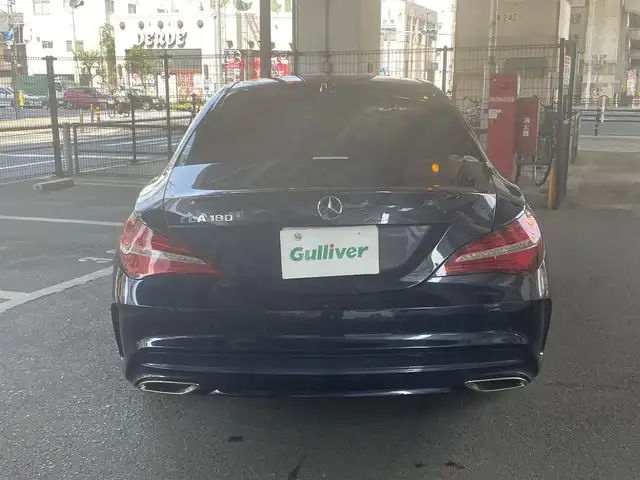 メルセデス・ベンツ ＣＬＡ１８０ AMG スタイル 大阪府 2017(平29)年 5.1万km カバンサイトブルー レーダーセーフティパッケージ/・ブラインドスポットアシスト/・ディスタンスパイロットディストロニック/・レーンキーピングアシスト/レーダークルーズコントロール/純正ナビ/・Bluetooth/・フルセグTV/・バックカメラ/ベンツ純正18インチアルミホイール/コーナーセンサー/プッシュスタート/パドルシフト/ハーフレザー/シートヒーター/新車保証書/取扱説明書