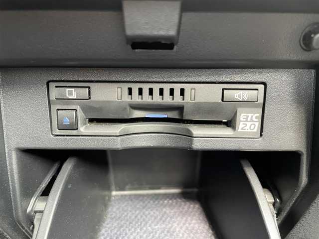トヨタ アルファード エグゼクティブ ラウンジ S 和歌山県 2018(平30)年 7.3万km ホワイトパールクリスタルシャイン モデリスタフルエアロ/JBLサウンド/純正ナビ（AM/FM.ワンセグフルセグTV.BLUETOOTH.USB.AUX)/後席フリップダウンモニター/D/N席パワーシート/シートメモリ/助手席パワーオットマン/後席電動リクライニングシート/クルーズコントロール/サンルーフ/デジタルインナーミラー/両側パワースライドドア/電動リアゲート/前後ドライブレコーダー/全周囲カメラ/ETC2.0/フォグランプ/BSM/スペアタイヤ/車内ライト/読書灯/置くだけ充電器/リアクロストラフィックアラート/ロードサインアシスト/スマートキー/スペアキー