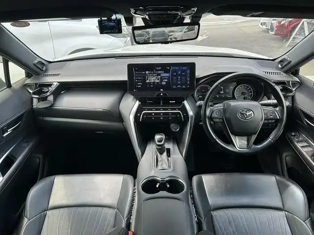 トヨタ ハリアー ハイブリッド G 福岡県 2021(令3)年 5.3万km ホワイトパールクリスタルシャイン ワンオーナー/純正メーカーナビ（フルセグTV・AM・FM・Bluetooth）/モデリスタエアロ(フロント/サイド/リア)/JBLスピーカー/電動リアゲート/ビルトインETC/レーダークルーズコントロール/コーナーセンサー（前後）/バックカメラ/ドライブセレクトモード/ドライブレコーダー（前後）/USB入力端子/ウィンカーミラー/純正18インチホイール/純正フロアマット/LEDヘッドライト/LEDフォグランプ/オートライト/オートハイビーム/ドアバイザー/プッシュスタートボタン/AACエアコン/スマートキー×２本/取扱説明書/保証書