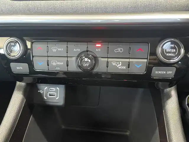 クライスラー・ジープ ジープ コンパス ロンジチュード 静岡県 2021(令3)年 2.3万km 赤 後期モデル/Uconnect5ナビ/フルセグTV/Bluetooth/USB/AM/FM/ACC/androidauto/パークアシスト（前後）/トラフィックサインレコグニション/インテリジェントスピードアシスト/純正17インチAW/プレミアムファブリックシート/ブラックルーフレール/ブラックペイントルーフ