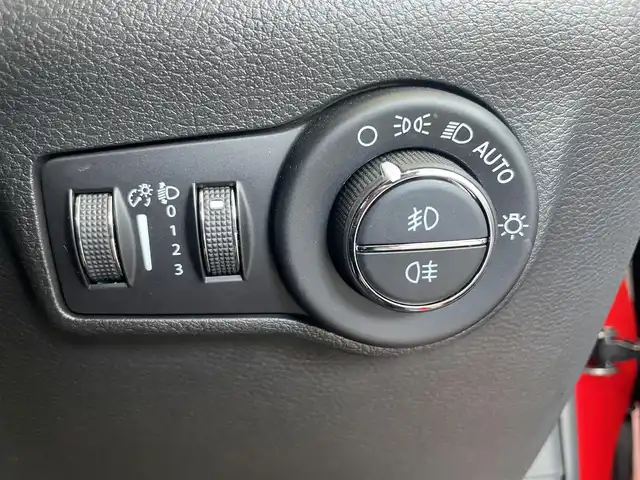 クライスラー・ジープ ジープ コンパス ロンジチュード 静岡県 2021(令3)年 2.3万km 赤 後期モデル/Uconnect5ナビ/フルセグTV/Bluetooth/USB/AM/FM/ACC/androidauto/パークアシスト（前後）/トラフィックサインレコグニション/インテリジェントスピードアシスト/純正17インチAW/プレミアムファブリックシート/ブラックルーフレール/ブラックペイントルーフ