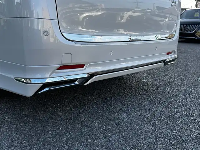 トヨタ ヴェルファイア ハイブリット エグゼクティブ ラウンジ 大分県 2015(平27)年 3.8万km ホワイトパールクリスタルシャイン ワンオーナー/JBLプレミアムサウンド/純正SDナビ/Bluetooth/フルセグ/CD/DVD/モデリスタフルエアロ/Pantneraセキュリティ/全方位カメラ/レーダークルーズコントロール/パワーシート/オットマン/シートメモリー/フリップダウンモニター/100VAC/置くだけ充電（Qi）/社外GPSレーダー/コーナーセンサー/両側パワースライドドア/パワーバックドア/USB・HDMI入力端子/純正アルミホイル17インチ/純正フロアマット/ステアリングスイッチ/ステアリングヒーター/3列シート/オートライト/オートハイビーム/ETC/ドライブレコーダー/チップアップシート/ウッドコンビハンドル/nanoe/スタットレスタイヤ/スペアキー
