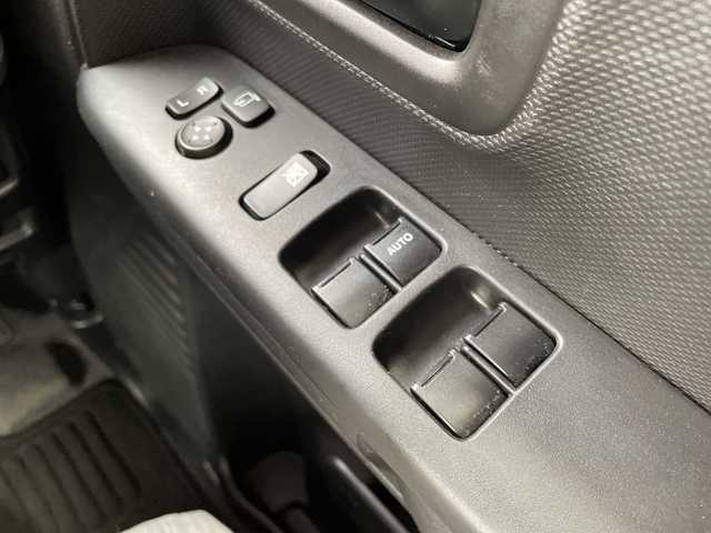 スズキ スペーシア ギア HYBRID XZ 千葉県 2022(令4)年 1.9万km アクティブイエロー/ガンメタリック2トーン ワンオーナー/純正SDナビ/(フルセグTV/Bluetooth/CD/DVD)/衝突被害軽減システム/車線逸脱警報/クルーズコントロール/ヘッドアップディスプレイ/リアサーキュレーター/リアサンシェード/両側パワースライドドア/横滑り防止装置/ETC/ドライブレコーダー前後/アイドリングストップ/LEDヘッドライト/フォグランプ/オートライト/ウィンカーミラー/電動格納ミラー/純正14インチAW/シートヒーター/シートリフター/プッシュスタート/スマートキー/フロアマット/ドアバイザー/スペアキー/取扱説明書/保証書