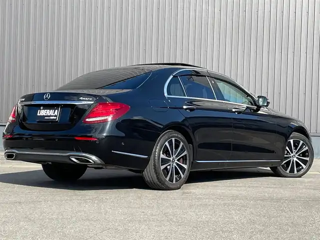 メルセデス・ベンツ Ｅ４５０ 4マチック エクスクルーシブ 青森県 2020(令2)年 2.7万km オブシディアンブラック /・ワンオーナー/・４WD/・ツインターボ/・純正エアサス/・パノラマサンルーフ/・ブルメスターサランドサウンドシステム/・道路標識アシスト/・アクティブブレーキアシスト/・アテンションアシスト/・レーンチェンジアシスト/・ブラインドスポットモニター/・インテリジェントライトシステム/・クルーズコントロール(追従式)/・茶革シート/・前席パワーシート/・全席シートヒーター /・前席エアシート /・純正HDDナビ/　【Bluetooth・USB・AppleCarPlay・AndroidAuto】/・フルセグTV/・全方位カメラ/・ETC2.0/・パワートランク/・LEDヘッドランプ/・純正マット/・保証書/取説