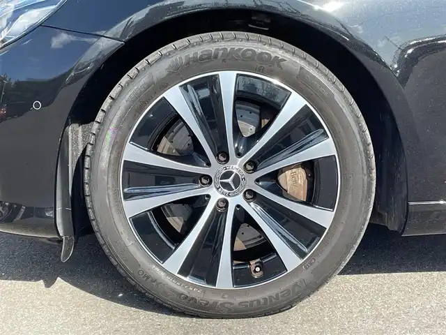 メルセデス・ベンツ Ｅ４５０ 4マチック エクスクルーシブ 青森県 2020(令2)年 2.7万km オブシディアンブラック /・ワンオーナー/・４WD/・ツインターボ/・純正エアサス/・パノラマサンルーフ/・ブルメスターサランドサウンドシステム/・道路標識アシスト/・アクティブブレーキアシスト/・アテンションアシスト/・レーンチェンジアシスト/・ブラインドスポットモニター/・インテリジェントライトシステム/・クルーズコントロール(追従式)/・茶革シート/・前席パワーシート/・全席シートヒーター /・前席エアシート /・純正HDDナビ/　【Bluetooth・USB・AppleCarPlay・AndroidAuto】/・フルセグTV/・全方位カメラ/・ETC2.0/・パワートランク/・LEDヘッドランプ/・純正マット/・保証書/取説