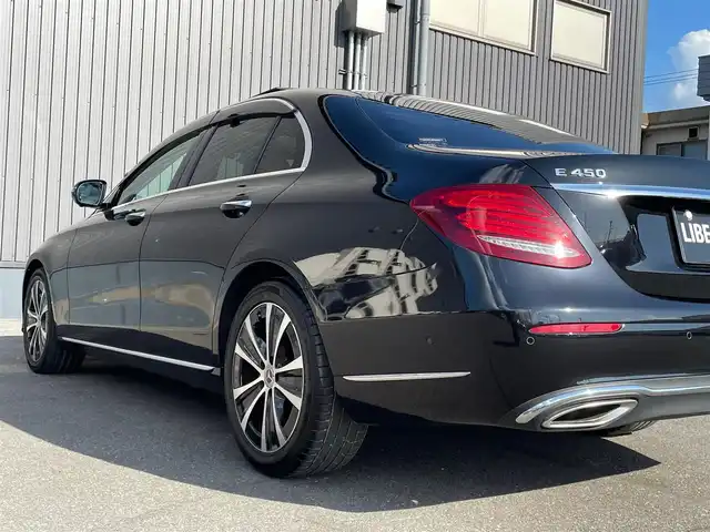メルセデス・ベンツ Ｅ４５０ 4マチック エクスクルーシブ 青森県 2020(令2)年 2.7万km オブシディアンブラック /・ワンオーナー/・４WD/・ツインターボ/・純正エアサス/・パノラマサンルーフ/・ブルメスターサランドサウンドシステム/・道路標識アシスト/・アクティブブレーキアシスト/・アテンションアシスト/・レーンチェンジアシスト/・ブラインドスポットモニター/・インテリジェントライトシステム/・クルーズコントロール(追従式)/・茶革シート/・前席パワーシート/・全席シートヒーター /・前席エアシート /・純正HDDナビ/　【Bluetooth・USB・AppleCarPlay・AndroidAuto】/・フルセグTV/・全方位カメラ/・ETC2.0/・パワートランク/・LEDヘッドランプ/・純正マット/・保証書/取説