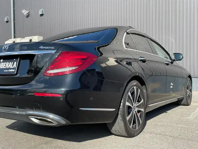 メルセデス・ベンツ Ｅ４５０ 4マチック エクスクルーシブ 青森県 2020(令2)年 2.7万km オブシディアンブラック /・ワンオーナー/・４WD/・ツインターボ/・純正エアサス/・パノラマサンルーフ/・ブルメスターサランドサウンドシステム/・道路標識アシスト/・アクティブブレーキアシスト/・アテンションアシスト/・レーンチェンジアシスト/・ブラインドスポットモニター/・インテリジェントライトシステム/・クルーズコントロール(追従式)/・茶革シート/・前席パワーシート/・全席シートヒーター /・前席エアシート /・純正HDDナビ/　【Bluetooth・USB・AppleCarPlay・AndroidAuto】/・フルセグTV/・全方位カメラ/・ETC2.0/・パワートランク/・LEDヘッドランプ/・純正マット/・保証書/取説