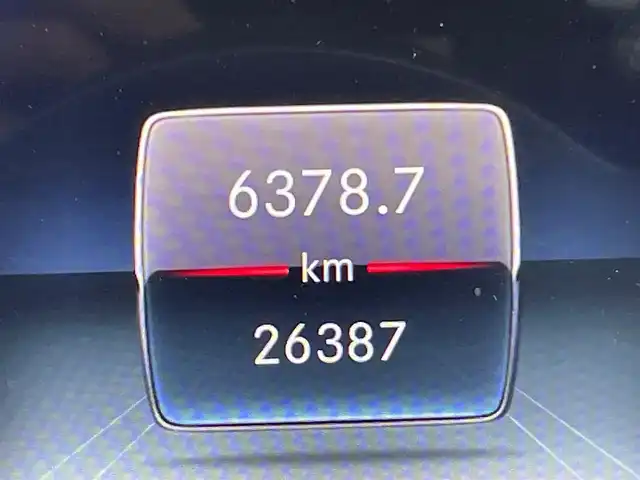 メルセデス・ベンツ Ｅ４５０ 4マチック エクスクルーシブ 青森県 2020(令2)年 2.7万km オブシディアンブラック /・ワンオーナー/・４WD/・ツインターボ/・純正エアサス/・パノラマサンルーフ/・ブルメスターサランドサウンドシステム/・道路標識アシスト/・アクティブブレーキアシスト/・アテンションアシスト/・レーンチェンジアシスト/・ブラインドスポットモニター/・インテリジェントライトシステム/・クルーズコントロール(追従式)/・茶革シート/・前席パワーシート/・全席シートヒーター /・前席エアシート /・純正HDDナビ/　【Bluetooth・USB・AppleCarPlay・AndroidAuto】/・フルセグTV/・全方位カメラ/・ETC2.0/・パワートランク/・LEDヘッドランプ/・純正マット/・保証書/取説