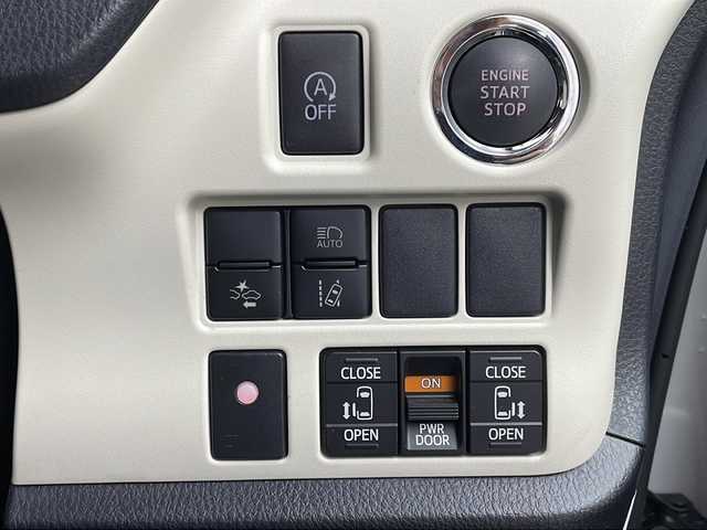 トヨタ ノア Si ダブルバイビーⅡ 栃木県 2020(令2)年 3.1万km ホワイトパールクリスタルシャイン 純正９型ナビ/(CD/DVD/Bluetooth/AM/FM)/フルセグ/バックカメラ/ビルトインETC/トヨタセーフティセンス/・プリクラッシュセーフティー/・レーンデパーチャーアラート/・オートマチックハイビーム/クルーズコントロール/12.1型フリップダウンモニター/両側パワースライドドア/前後ドライブレコーダー/ハーフレザーシート/純正１６インチAW/純正フロアマット/純正ドアバイザー/オートライト/LEDヘッドライト/フォグランプ/プッシュスタート/スマートキー/　