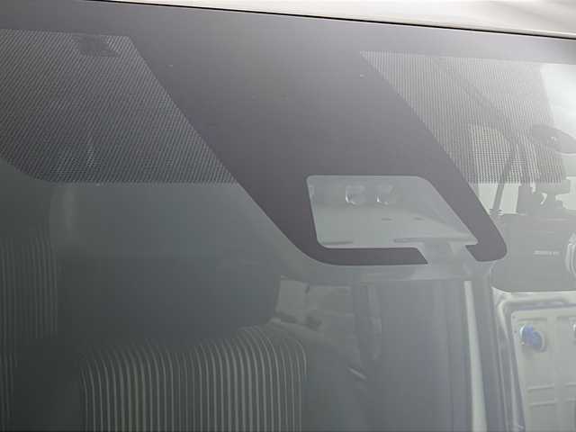 トヨタ ノア Si ダブルバイビーⅡ 栃木県 2020(令2)年 3.1万km ホワイトパールクリスタルシャイン 純正９型ナビ/(CD/DVD/Bluetooth/AM/FM)/フルセグ/バックカメラ/ビルトインETC/トヨタセーフティセンス/・プリクラッシュセーフティー/・レーンデパーチャーアラート/・オートマチックハイビーム/クルーズコントロール/12.1型フリップダウンモニター/両側パワースライドドア/前後ドライブレコーダー/ハーフレザーシート/純正１６インチAW/純正フロアマット/純正ドアバイザー/オートライト/LEDヘッドライト/フォグランプ/プッシュスタート/スマートキー/　