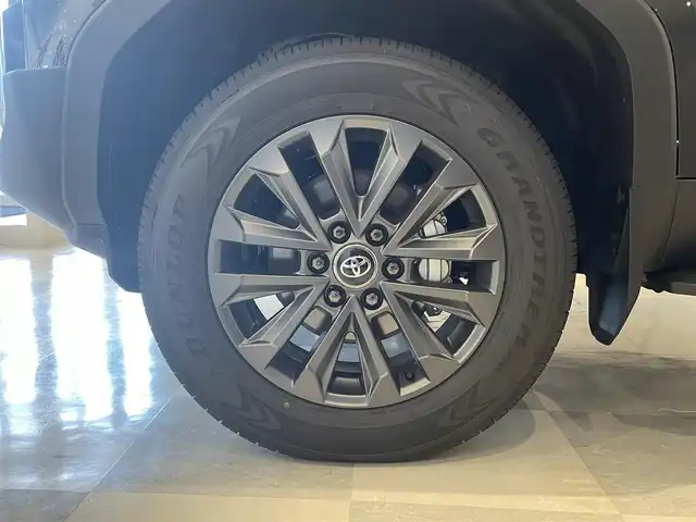 トヨタ ランドクルーザー ２５０ ZX 福井県 2024(令6)年 0.1千km ブラック 法人ワンオーナー車/サンルーフ/JBLプレミアムサウンド/純正ナビ/フルセグ/Bluetooth/アラウンドビューモニター/ビルドインETC2.0/置くだけ充電/ブラインドスポットモニター/D/N席電動シート/全席シートヒーター＆クーラー/電動リアゲート/パドルシフト/純正フロアマット/純正ドアバイザー