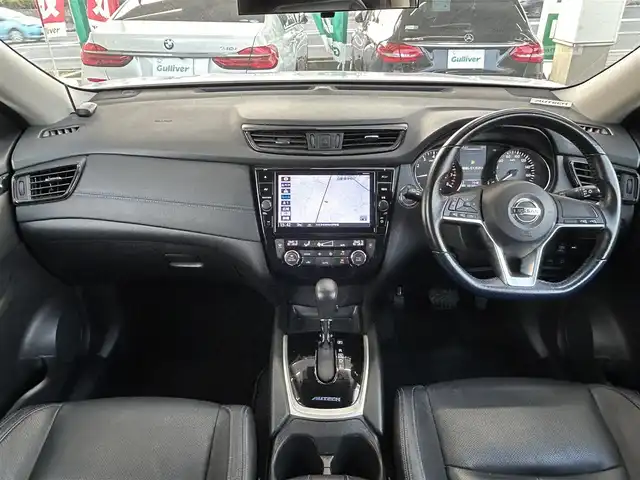 日産 エクストレイル オーテック 茨城県 2019(令1)年 8.1万km ブリリアントホワイトパール 純正9インチナビ(MM518D-L)/　(FM/AM/Bluetooth/TV/CD/DVD)/バックカメラ/インテリジェントエマージェンシーブレーキ/レザーシート/シートヒーター(全席)/パワーバックドア/ヒーター付きドアミラー/ETC/コーナーセンサー/オートライト/ドライブレコーダー(前方)/LEDヘッドライト/純正アルミホイール