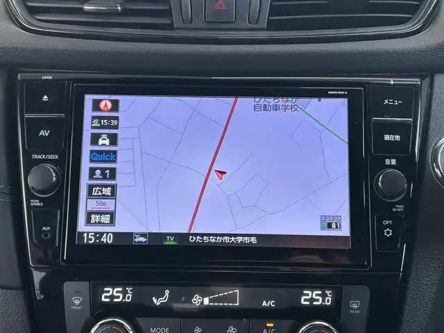 日産 エクストレイル オーテック 茨城県 2019(令1)年 8.1万km ブリリアントホワイトパール 純正9インチナビ(MM518D-L)/　(FM/AM/Bluetooth/TV/CD/DVD)/バックカメラ/インテリジェントエマージェンシーブレーキ/レザーシート/シートヒーター(全席)/パワーバックドア/ヒーター付きドアミラー/ETC/コーナーセンサー/オートライト/ドライブレコーダー(前方)/LEDヘッドライト/純正アルミホイール