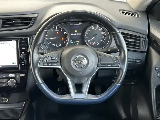 日産 エクストレイル オーテック 茨城県 2019(令1)年 8.1万km ブリリアントホワイトパール 純正9インチナビ(MM518D-L)/　(FM/AM/Bluetooth/TV/CD/DVD)/バックカメラ/インテリジェントエマージェンシーブレーキ/レザーシート/シートヒーター(全席)/パワーバックドア/ヒーター付きドアミラー/ETC/コーナーセンサー/オートライト/ドライブレコーダー(前方)/LEDヘッドライト/純正アルミホイール