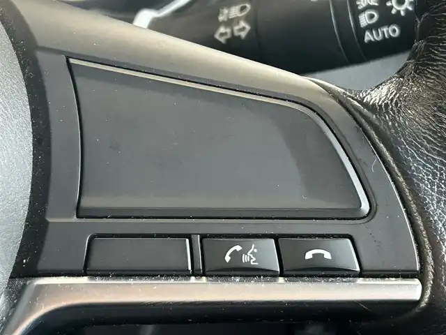 日産 エクストレイル オーテック 茨城県 2019(令1)年 8.1万km ブリリアントホワイトパール 純正9インチナビ(MM518D-L)/　(FM/AM/Bluetooth/TV/CD/DVD)/バックカメラ/インテリジェントエマージェンシーブレーキ/レザーシート/シートヒーター(全席)/パワーバックドア/ヒーター付きドアミラー/ETC/コーナーセンサー/オートライト/ドライブレコーダー(前方)/LEDヘッドライト/純正アルミホイール