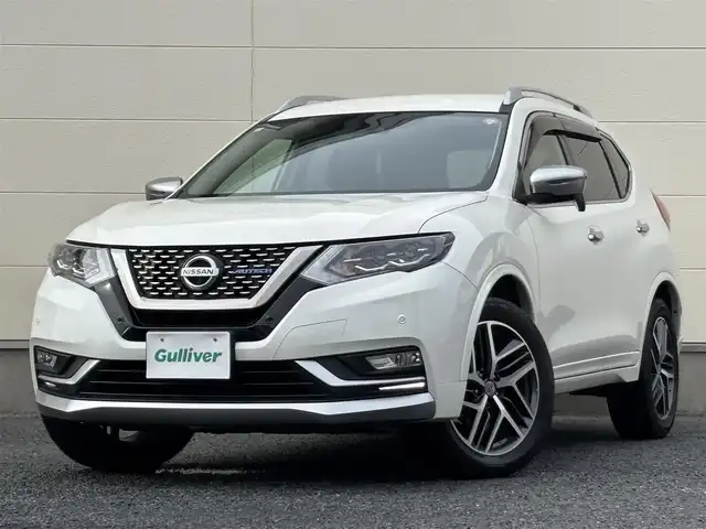 日産 エクストレイル オーテック 茨城県 2019(令1)年 8.1万km ブリリアントホワイトパール 純正9インチナビ(MM518D-L)/　(FM/AM/Bluetooth/TV/CD/DVD)/バックカメラ/インテリジェントエマージェンシーブレーキ/レザーシート/シートヒーター(全席)/パワーバックドア/ヒーター付きドアミラー/ETC/コーナーセンサー/オートライト/ドライブレコーダー(前方)/LEDヘッドライト/純正アルミホイール