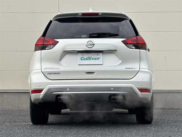 日産 エクストレイル オーテック 茨城県 2019(令1)年 8.1万km ブリリアントホワイトパール 純正9インチナビ(MM518D-L)/　(FM/AM/Bluetooth/TV/CD/DVD)/バックカメラ/インテリジェントエマージェンシーブレーキ/レザーシート/シートヒーター(全席)/パワーバックドア/ヒーター付きドアミラー/ETC/コーナーセンサー/オートライト/ドライブレコーダー(前方)/LEDヘッドライト/純正アルミホイール