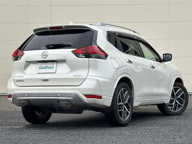 日産 エクストレイル オーテック 茨城県 2019(令1)年 8.1万km ブリリアントホワイトパール 純正9インチナビ(MM518D-L)/　(FM/AM/Bluetooth/TV/CD/DVD)/バックカメラ/インテリジェントエマージェンシーブレーキ/レザーシート/シートヒーター(全席)/パワーバックドア/ヒーター付きドアミラー/ETC/コーナーセンサー/オートライト/ドライブレコーダー(前方)/LEDヘッドライト/純正アルミホイール