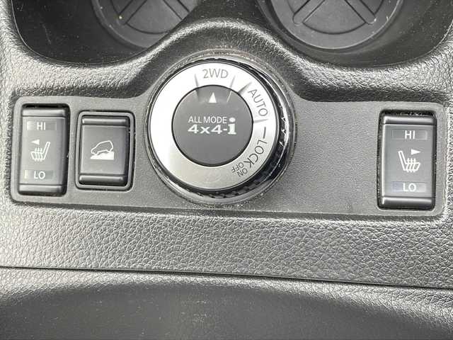 日産 エクストレイル 20X エマージェンシーブレーキ 栃木県 2013(平25)年 9.5万km ブリリアントホワイトパール 純正ＳＤナビ/・Bluetooth CD DVD/・TV ワンセグ/・アラウンドビューモニター/クルーズコントロール/4WD/ドアバイザー/スマートスペアキー/レザーシート/シートヒーター/ＬＥＤヘッドライト/オートライト/衝突被害軽減システム/コーナーセンサー/レーンキープアシスト/ダウンヒルアシストコントロール