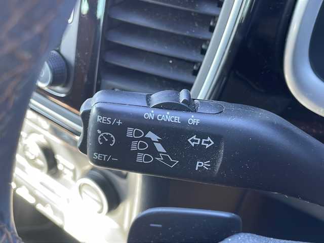 フォルクスワーゲン ザ・ビートル ターボ エクスクルーシブ 山口県 2015(平27)年 6.2万km パール フェンダーサウンド　/ドライブレコーダー　/クルーズコントロール　/レザーシート　/シートヒーター　/パーキングアシスト　/横滑り防止装置　/オートライト　/ＬＥＤヘッドライト　/ディスプレイオーディオ　　/コーナーセンサー