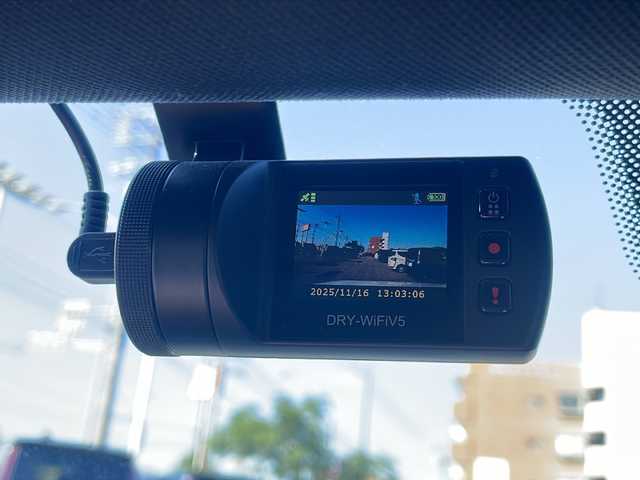 フォルクスワーゲン ザ・ビートル ターボ エクスクルーシブ 山口県 2015(平27)年 6.2万km パール フェンダーサウンド　/ドライブレコーダー　/クルーズコントロール　/レザーシート　/シートヒーター　/パーキングアシスト　/横滑り防止装置　/オートライト　/ＬＥＤヘッドライト　/ディスプレイオーディオ　　/コーナーセンサー