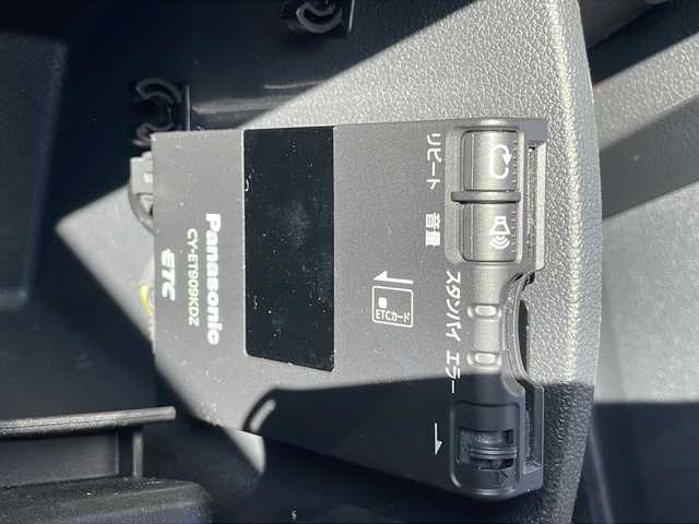 フォルクスワーゲン ザ・ビートル ターボ エクスクルーシブ 山口県 2015(平27)年 6.2万km パール フェンダーサウンド　/ドライブレコーダー　/クルーズコントロール　/レザーシート　/シートヒーター　/パーキングアシスト　/横滑り防止装置　/オートライト　/ＬＥＤヘッドライト　/ディスプレイオーディオ　　/コーナーセンサー