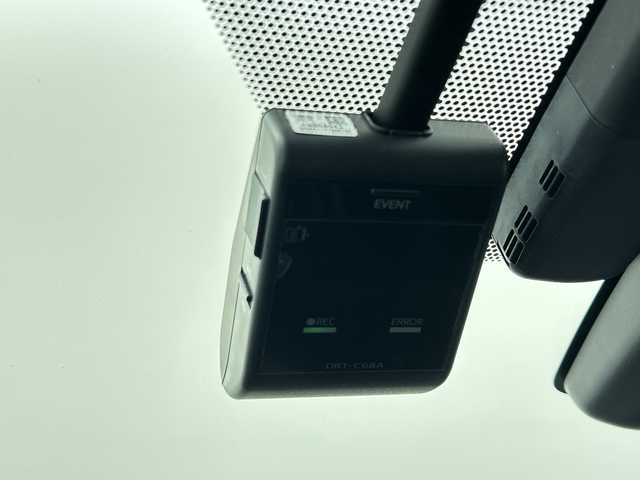 トヨタ プリウス S ツーリングセレクション 愛知県 2019(平31)年 5.1万km スティールブロンドM 純正９インチナビ/・フルセグ/・CD/DVD/・Bluetooth/ビルトインETC2.0/デジタルインナーミラー/バックカメラ/プリクラッシュセーフティ/レーンディパーチャーアラート/ふらつき検知/アダプティブクルーズコントロール/横滑り防止/クリアランスソナー/合皮レザーシート/シートヒーター/オートハイビーム/フォグランプ/電動格納ウィンカーミラー/プッシュスタート