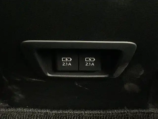 トヨタ カローラ クロス ハイブリッド Z 愛知県 2022(令4)年 4.8万km アティチュードブラックマイカ 純正７インチディスプレイオーディオ/(ナビ/Bluetooth/USB/フルセグ/AppleCarplay/AndroidAuto)/パノラミックビューモニター(メーカーOP)/ビルトインＥＴＣ/前後ドライブレコーダー/トヨタセーフティセンス/・プリクラッシュセーフティ/・レーントレーシングアシスト/・レーンディパーチャーアラート/・レーダークルーズコントロール/・オートマチックハイビーム/・ロードサインアシスト/ブラインドスポットモニター/前後コーナーセンサー/運転席パワーシート/前席シートヒーター/パワーバックドア/オートライト/ＬＥＤヘッドライトシーケンシャルターンランプ/フォグランプ/ステアリングスイッチ/純正フロアマット/純正18インチＡＷ/電動パーキングブレーキ/電格ウインカーミラー