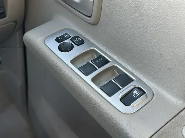 スズキ エブリィ ワゴン PZターボ スペシャル 和歌山県 2006(平18)年 11.3万km パールホワイト 社外ナビ/AM・FM/両側パワースライドドア/左側電動サイドステップ/パワーウィンドウ/純正フロアマット/純正アルミホイール/ドアバイザー/フォグランプ