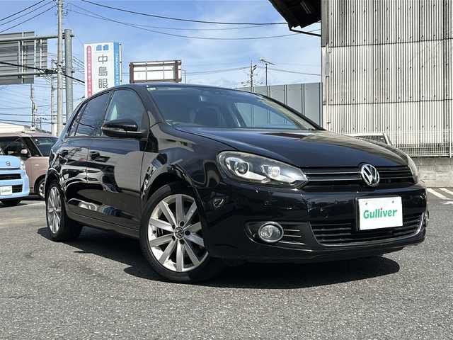 フォルクスワーゲン ゴルフ TSI ハイライン 埼玉県 2011(平23)年 5.2万km ディープブラックパールエフェクト 禁煙 /検R8年7月/ターボ+Sチャージャー  /社外メモリナビゲーション/（CD/DVD/BT）/フルセグ /HIDライト /フォグランプ /純正17インチアルミホイール /パドルシフト /ETC /クリアランスソナー /キーレスキー /電動格納ミラー/保証書/取扱説明書
