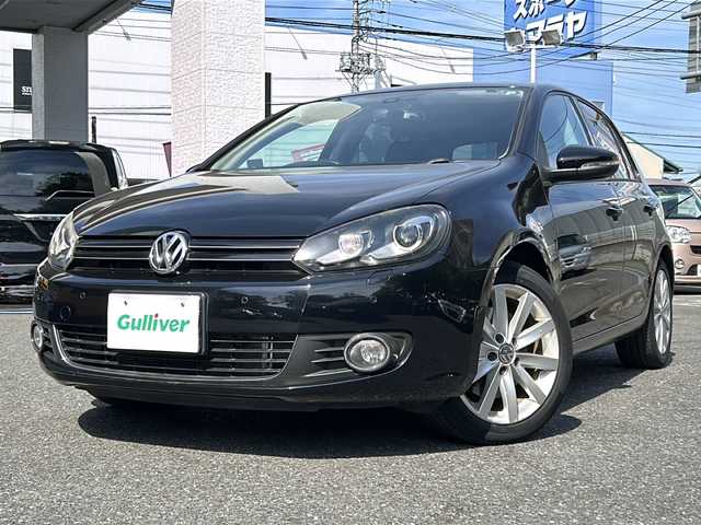 フォルクスワーゲン ゴルフ TSI ハイライン 埼玉県 2011(平23)年 5.2万km ディープブラックパールエフェクト 禁煙 /検R8年7月/ターボ+Sチャージャー  /社外メモリナビゲーション/（CD/DVD/BT）/フルセグ /HIDライト /フォグランプ /純正17インチアルミホイール /パドルシフト /ETC /クリアランスソナー /キーレスキー /電動格納ミラー/保証書/取扱説明書