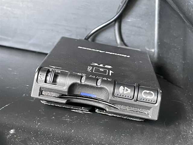 ホンダ Ｎ ＢＯＸ カスタム G ターボSSパッケージ 福岡県 2014(平26)年 9.7万km プレミアムホワイトパール (株)IDOMが運営する【じしゃロン八幡西店】の自社ローン専用車両になります。こちらは現金またはオートローンご利用時の価格です。自社ローンご希望の方は別途その旨お申付け下さい/純正ナビ/バックカメラ/両側パワースライドドア/ETC/ステアリングスイッチ/純正アルミホイール/ウィンカーミラー/プッシュスタート/スペアキー