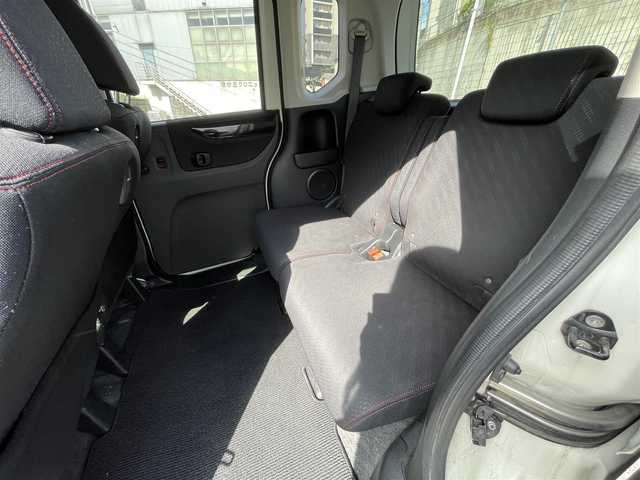 ホンダ Ｎ ＢＯＸ カスタム G ターボSSパッケージ 福岡県 2014(平26)年 9.7万km プレミアムホワイトパール (株)IDOMが運営する【じしゃロン八幡西店】の自社ローン専用車両になります。こちらは現金またはオートローンご利用時の価格です。自社ローンご希望の方は別途その旨お申付け下さい/純正ナビ/バックカメラ/両側パワースライドドア/ETC/ステアリングスイッチ/純正アルミホイール/ウィンカーミラー/プッシュスタート/スペアキー