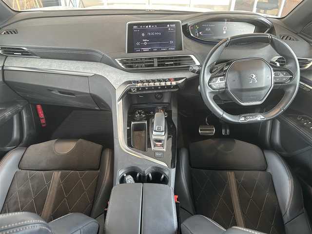 プジョー ３００８ GT ブルー HDi 茨城県 2018(平30)年 3.1万km BLANC NACRE 純正ディスプレイオーディオ/（AM.FM.BT.USB.Applecarplay）/パノラマビュー/ETC/前後ドラレコ/パノラマSR/ACC/LKA/BSM/ハーフレザーシート/純正18インチAW/スマートキー/プッシュスタート/純正ゴムマット/D席パワーシート/D/N席シートヒーター/パワーバックドア