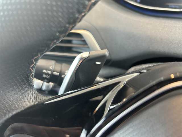 プジョー ３００８ GT ブルー HDi 茨城県 2018(平30)年 3.1万km BLANC NACRE 純正ディスプレイオーディオ/（AM.FM.BT.USB.Applecarplay）/パノラマビュー/ETC/前後ドラレコ/パノラマSR/ACC/LKA/BSM/ハーフレザーシート/純正18インチAW/スマートキー/プッシュスタート/純正ゴムマット/D席パワーシート/D/N席シートヒーター/パワーバックドア