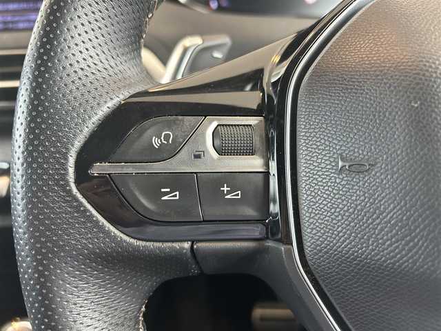 プジョー ３００８ GT ブルー HDi 茨城県 2018(平30)年 3.1万km BLANC NACRE 純正ディスプレイオーディオ/（AM.FM.BT.USB.Applecarplay）/パノラマビュー/ETC/前後ドラレコ/パノラマSR/ACC/LKA/BSM/ハーフレザーシート/純正18インチAW/スマートキー/プッシュスタート/純正ゴムマット/D席パワーシート/D/N席シートヒーター/パワーバックドア