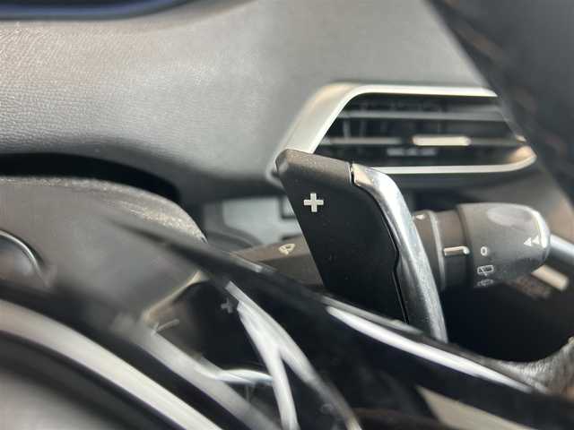 プジョー ３００８ GT ブルー HDi 茨城県 2018(平30)年 3.1万km BLANC NACRE 純正ディスプレイオーディオ/（AM.FM.BT.USB.Applecarplay）/パノラマビュー/ETC/前後ドラレコ/パノラマSR/ACC/LKA/BSM/ハーフレザーシート/純正18インチAW/スマートキー/プッシュスタート/純正ゴムマット/D席パワーシート/D/N席シートヒーター/パワーバックドア