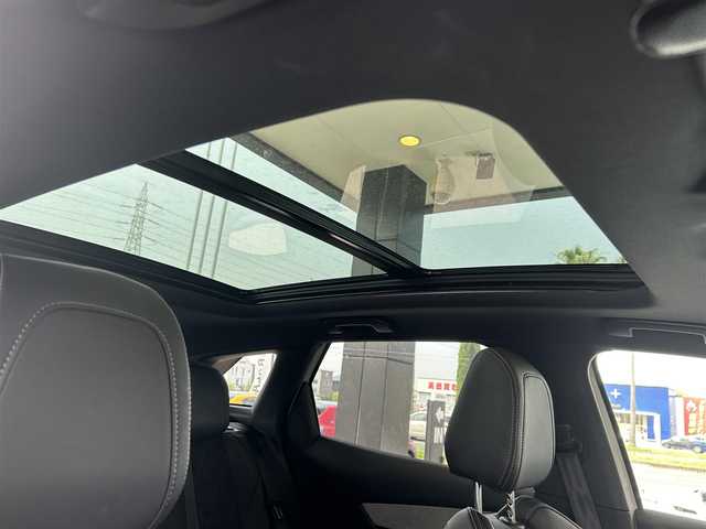 プジョー ３００８ GT ブルー HDi 茨城県 2018(平30)年 3.1万km BLANC NACRE 純正ディスプレイオーディオ/（AM.FM.BT.USB.Applecarplay）/パノラマビュー/ETC/前後ドラレコ/パノラマSR/ACC/LKA/BSM/ハーフレザーシート/純正18インチAW/スマートキー/プッシュスタート/純正ゴムマット/D席パワーシート/D/N席シートヒーター/パワーバックドア