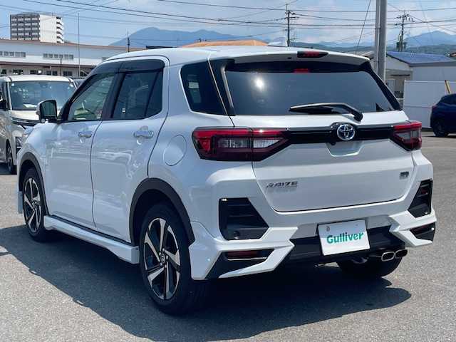 トヨタ ライズ Z 長崎県 2022(令4)年 1.7万km シャイニングホワイトパール ワンオーナー/純正メモリーナビ/CD/DVD/BT/USB/フルセグTV/全方位カメラ/モデリスタフルエアロ/トヨタセーフティセンス/レーダークルーズコントロール/レーンキープアシスト/ステアリングスイッチ/前席シートヒーター/スマートペダル/ドライブレコーダー前後/LEDヘッドライト/ビルトインETC/スマートキー×2