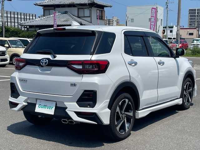 トヨタ ライズ Z 長崎県 2022(令4)年 1.7万km シャイニングホワイトパール ワンオーナー/純正メモリーナビ/CD/DVD/BT/USB/フルセグTV/全方位カメラ/モデリスタフルエアロ/トヨタセーフティセンス/レーダークルーズコントロール/レーンキープアシスト/ステアリングスイッチ/前席シートヒーター/スマートペダル/ドライブレコーダー前後/LEDヘッドライト/ビルトインETC/スマートキー×2