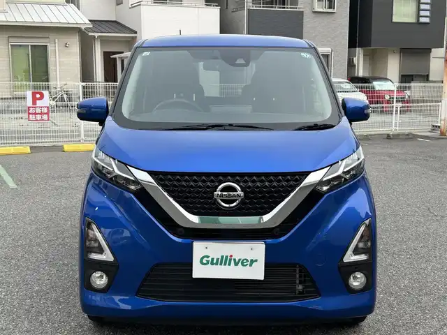 日産 デイズ HWS X プロパイロットED 兵庫県 2019(令1)年 3.3万km オーシャンブルーP 純正9インチメモリーナビ/・フルセグTV/・FM/AM/・Bluetooth/・CD/DVD/ドライブレコーダー/ETC/アラウンドビューモニター/プロパイロット/インテリジェントエマージェンシーブレーキ（自動ブレーキ）/車線逸脱防止支援/踏み間違い衝突防止アシスト/インテリジェント FCW（前方衝突予測警報）/インテリジェント DA（ふらつき警報）/標識検知機能（進入禁止、最高速度、一時停止）/先行車発進お知らせ/ABS（アンチロックブレーキシステム）/VDC（ビークルダイナミクスコントロール／横滑り防止装置）/ヒルスタートアシスト/LEDヘッドライト/フォグランプ/前後クリアランスソナー/オートライト/電格ミラー/プッシュスタート/純正フロアマット/ISOFIX/革巻きステアリング/スペアキー1本/新車時保証書