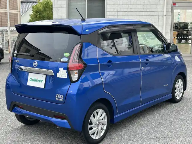 日産 デイズ HWS X プロパイロットED 兵庫県 2019(令1)年 3.3万km オーシャンブルーP 純正9インチメモリーナビ/・フルセグTV/・FM/AM/・Bluetooth/・CD/DVD/ドライブレコーダー/ETC/アラウンドビューモニター/プロパイロット/インテリジェントエマージェンシーブレーキ（自動ブレーキ）/車線逸脱防止支援/踏み間違い衝突防止アシスト/インテリジェント FCW（前方衝突予測警報）/インテリジェント DA（ふらつき警報）/標識検知機能（進入禁止、最高速度、一時停止）/先行車発進お知らせ/ABS（アンチロックブレーキシステム）/VDC（ビークルダイナミクスコントロール／横滑り防止装置）/ヒルスタートアシスト/LEDヘッドライト/フォグランプ/前後クリアランスソナー/オートライト/電格ミラー/プッシュスタート/純正フロアマット/ISOFIX/革巻きステアリング/スペアキー1本/新車時保証書