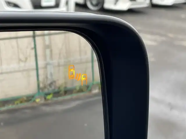 三菱 デリカＤ：５ シャモニー 東京都 2025(令7)年 0.1千km グレーⅡ 登録済未使用車/４WD/電動サイドステップ非装着車/アルパインビックXナビ（EX11NX)/AM/FM/CD/DVD/USB/SD/Bluetooth/HDMI/ダブルゾーン/アルパインフリップダウンモニター（RXH12X-L）/本革シート/マルチアラウンドモニター/両側パワースライドドア/e-Assist（運転支援機能）/・衝突被害軽減ブレーキ/・車線逸脱警報システム/・レーダークルーズコントロールシステム/・オートマチックハイビーム/・誤発進抑制機能（前進時）/・後側方車両検知警報システム（BSW）/・後退時交差車両検知警報システム/電動パーキングブレーキ/ブレーキオートホールド/エレクトリックテールゲート/プッシュスタート/スマートキー/純正18インチAW（ブラック塗装）/寒冷地仕様/・ヒーテッドドアミラー/・サードシートヒーターダクト/・スタートアップヒーター（フロント・リヤ）/LEDヘッドライト/LEDフォグランプ
