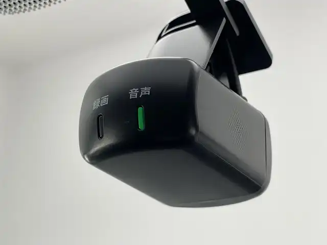 日産 セレナ e－パワー ハイウェイスター V 愛知県 2021(令3)年 4.8万km ブリリアントホワイトパール 2トーン 純正10型ナビ/フルセグTV/Bluetooth/11型フリップダウンモニター/ETC/プロパイロット/BSM/アラウンドビューモニター/ドライブレコーダー/両側パワースライドドア/禁煙車/LEDヘッドライト/衝突軽減ブレーキ