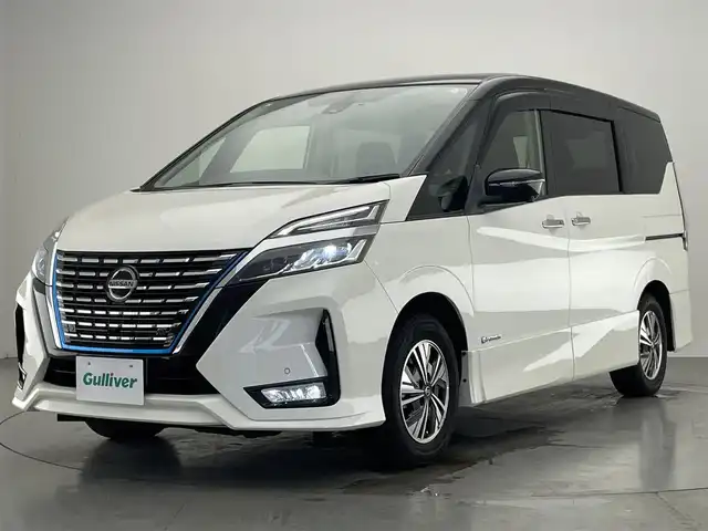 日産 セレナ e－パワー ハイウェイスター V 愛知県 2021(令3)年 4.8万km ブリリアントホワイトパール 2トーン 純正10型ナビ/フルセグTV/Bluetooth/11型フリップダウンモニター/ETC/プロパイロット/BSM/アラウンドビューモニター/ドライブレコーダー/両側パワースライドドア/禁煙車/LEDヘッドライト/衝突軽減ブレーキ
