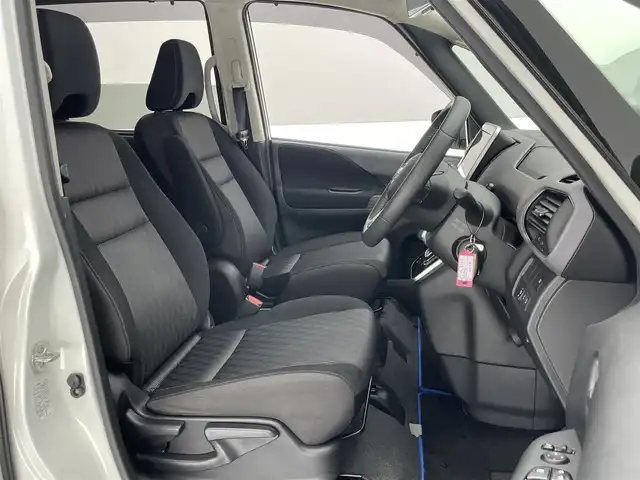 日産 セレナ e－パワー ハイウェイスター V 愛知県 2021(令3)年 4.8万km ブリリアントホワイトパール 2トーン 純正10型ナビ/フルセグTV/Bluetooth/11型フリップダウンモニター/ETC/プロパイロット/BSM/アラウンドビューモニター/ドライブレコーダー/両側パワースライドドア/禁煙車/LEDヘッドライト/衝突軽減ブレーキ