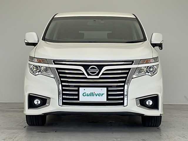 日産 エルグランド 250ハイウェイスターS 愛知県 2017(平29)年 4.4万km ブリリアントホワイトパール 純正７型SDナビ（SDなし）/フリップダウンモニター/パワースライドドア/クルーズコントロール/Bluetooth/CD/DVD/バックカメラ/純正アルミホイール/LEDヘッドライト/ドライブレコーダー/ETC/ステアリングスイッチ/スマートキー/プッシュスタート