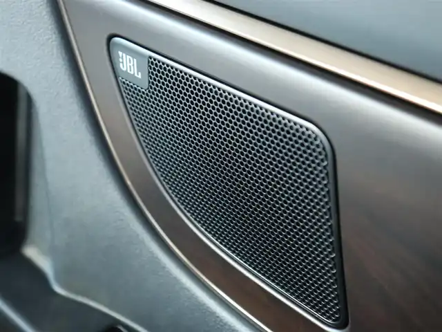 トヨタ アルファードハイブリット Z 神奈川県 2025(令7)年 0.1千km ブラック ワンオーナー/TOYOTAチームメイト/ムーンルーフ/ユニバーサルステップ/パーキングサポートブレーキ(後方歩行者)/床下透過表示機能付パラノミックビューモニター/バックカメラ洗浄機能/自動防眩インナーミラー/ステアリングヒーター/排気ガス検知式フルオートエアコン/マイコンプリセットドライビングポジションシステム/助手席肩口パワーシートスイッチ/2列目エグゼクティブシート/14インチディスプレイオーディオ/10スピーカー/JBLサウンドスピーカー/アドバンストパーク/パーキングサポートシステム/アドバントドライブ/フロントクロストラフィックアラート/レーンチェンジアシスト/ドライバーモニターカメラ/パドルシフト/エレクトロシフトマチック/保証書/スペアスマートキー/純正メモリナビ/フルセグテレビ/アラウンドビューモニター/ウィンカーミラー/オットマン/アダクティブアクティブクルーズコントロール/ドアバイザー/プッシュスタート/両側パワースライドドア/パワーバックドア/ETC2.0/デジタルインナーミラー/置くだけ充電/100V電源