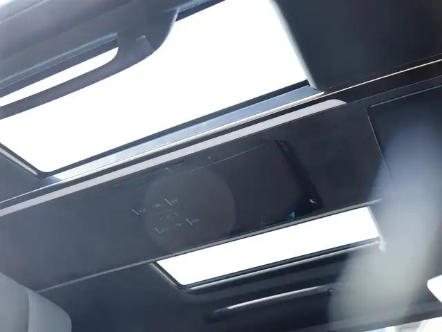 トヨタ アルファードハイブリット Z 神奈川県 2025(令7)年 0.1千km ブラック ワンオーナー/TOYOTAチームメイト/ムーンルーフ/ユニバーサルステップ/パーキングサポートブレーキ(後方歩行者)/床下透過表示機能付パラノミックビューモニター/バックカメラ洗浄機能/自動防眩インナーミラー/ステアリングヒーター/排気ガス検知式フルオートエアコン/マイコンプリセットドライビングポジションシステム/助手席肩口パワーシートスイッチ/2列目エグゼクティブシート/14インチディスプレイオーディオ/10スピーカー/JBLサウンドスピーカー/アドバンストパーク/パーキングサポートシステム/アドバントドライブ/フロントクロストラフィックアラート/レーンチェンジアシスト/ドライバーモニターカメラ/パドルシフト/エレクトロシフトマチック/保証書/スペアスマートキー/純正メモリナビ/フルセグテレビ/アラウンドビューモニター/ウィンカーミラー/オットマン/アダクティブアクティブクルーズコントロール/ドアバイザー/プッシュスタート/両側パワースライドドア/パワーバックドア/ETC2.0/デジタルインナーミラー/置くだけ充電/100V電源